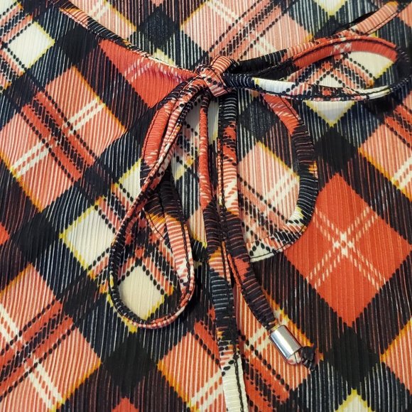 Chances R Plus Top - Picture 4 of 15